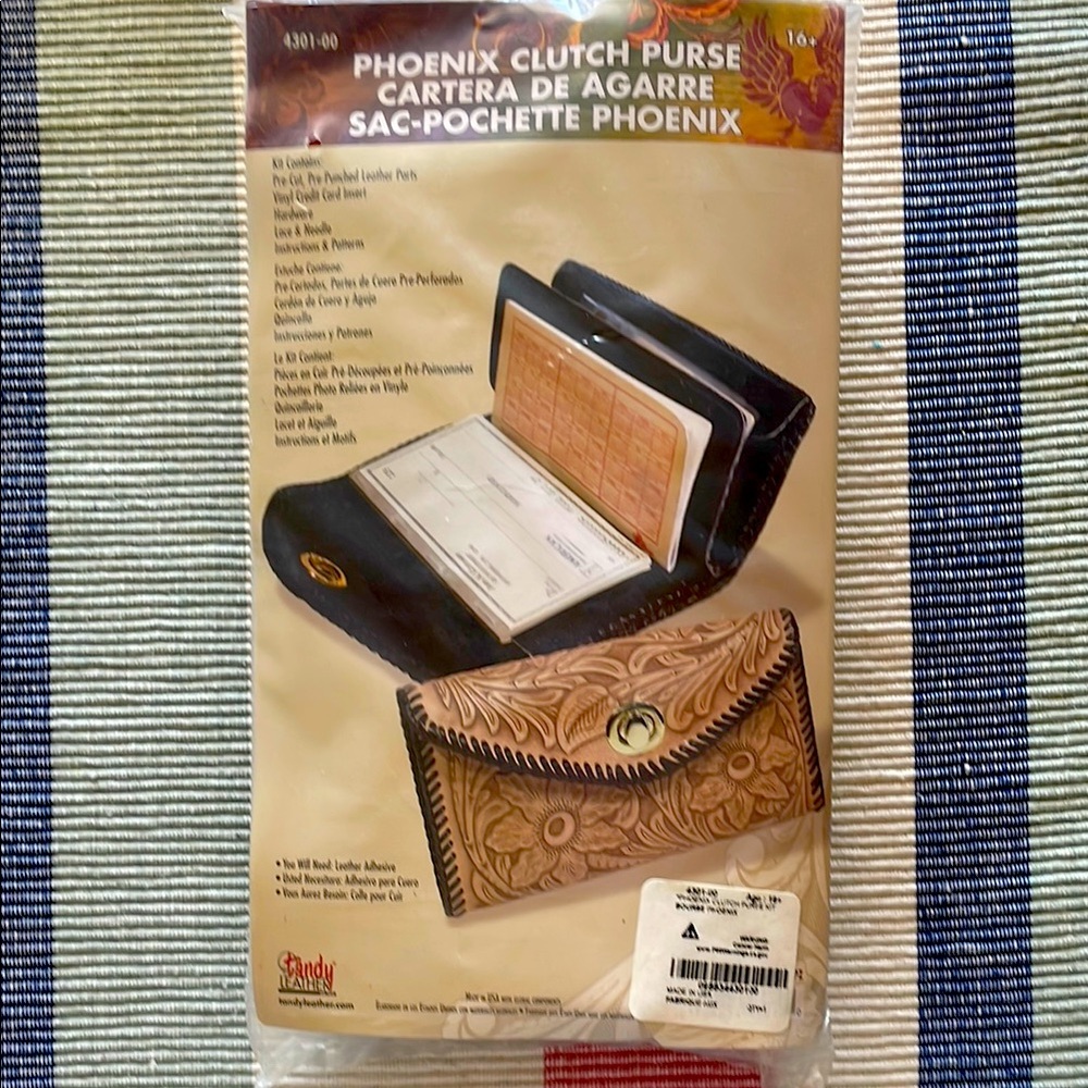 Sandy Lion Phoenix Clutch Purse Kit from Tandy Leather